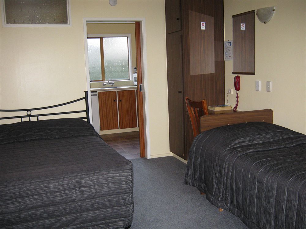 Adelphi Motel Lago Lago Taupo Esterno foto