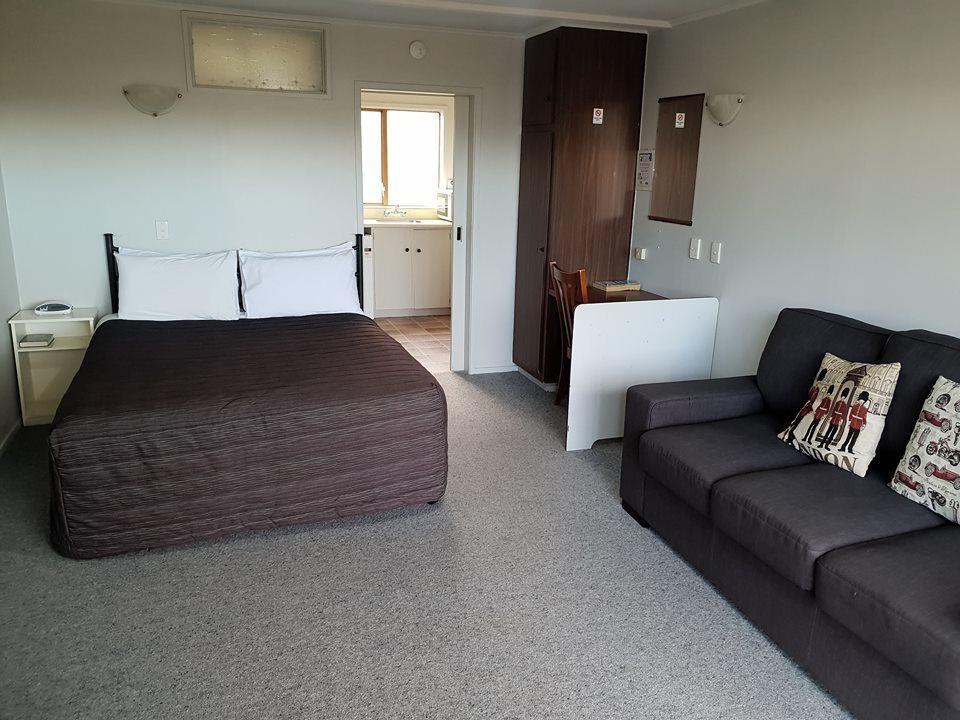 Adelphi Motel Lago Lago Taupo Esterno foto