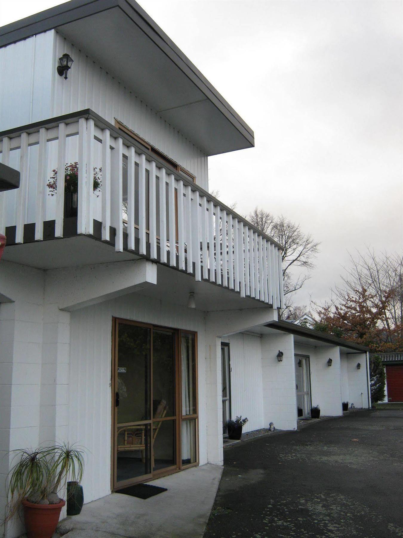 Adelphi Motel Lago Lago Taupo Esterno foto